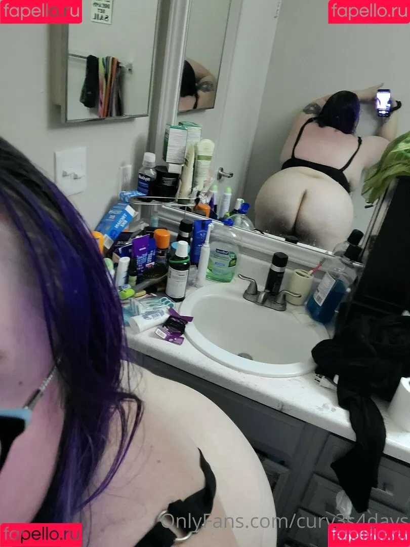 curv3s4days Onlyfans Photo Gallery 