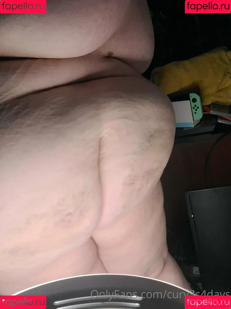 curv3s4days Onlyfans Photo Gallery 