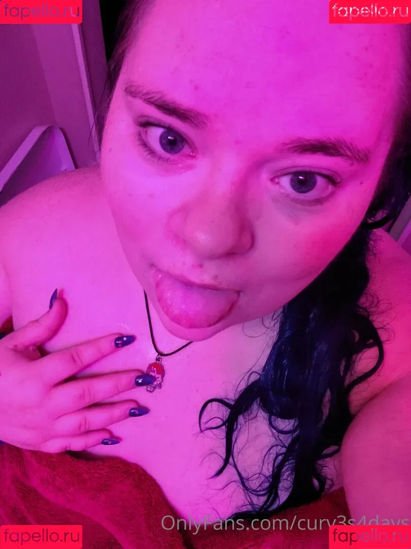 curv3s4days Onlyfans Photo Gallery 