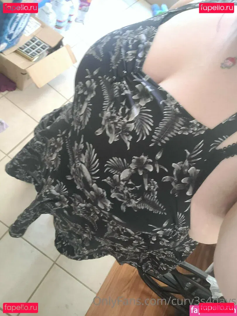 curv3s4days Onlyfans Photo Gallery 