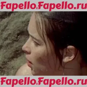 Emilia Clarke Onlyfans Photo Gallery 