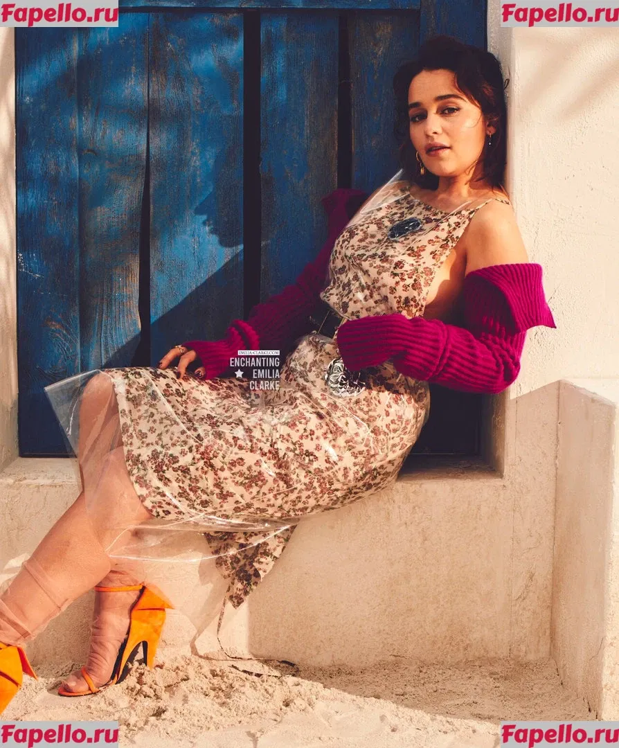 Emilia Clarke Onlyfans Photo Gallery 