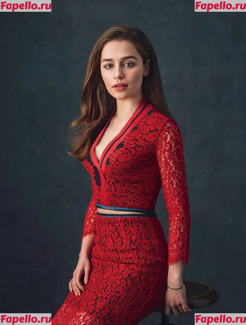 Emilia Clarke Onlyfans Photo Gallery 