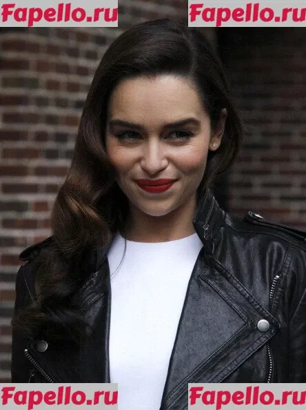 Emilia Clarke Onlyfans Photo Gallery 