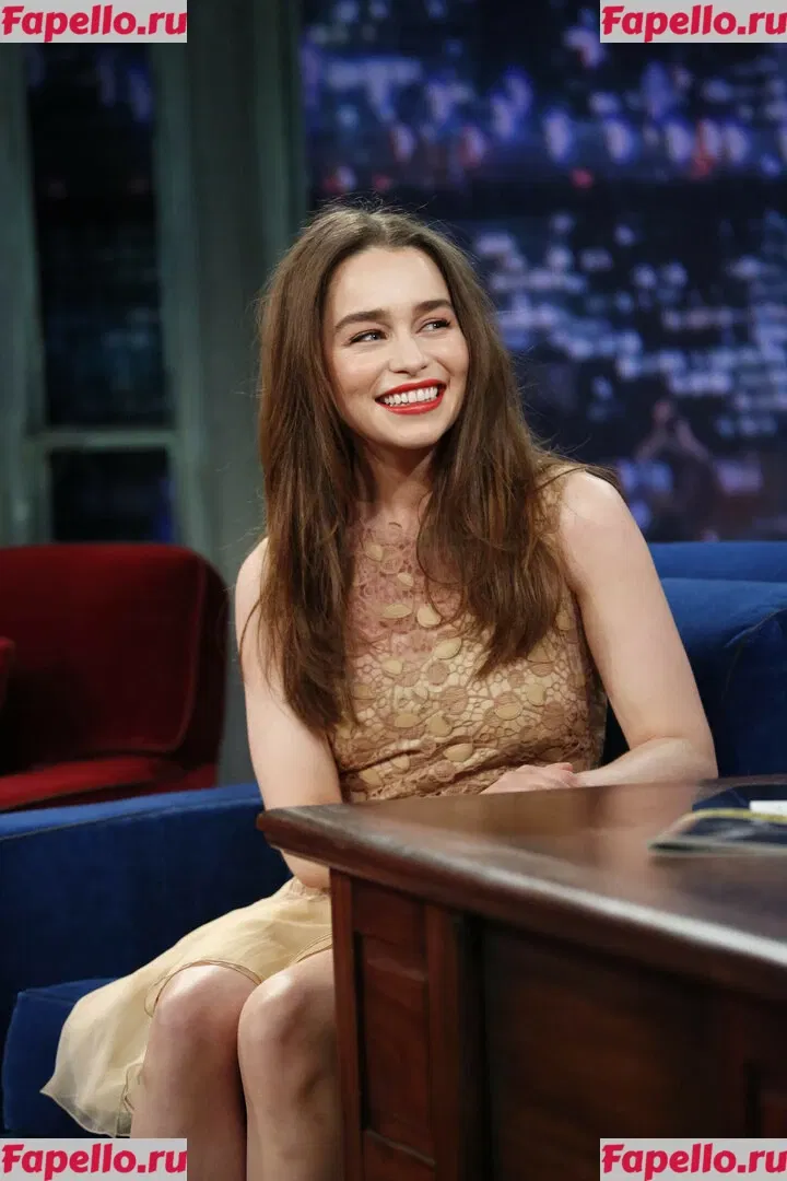 Emilia Clarke Onlyfans Photo Gallery 