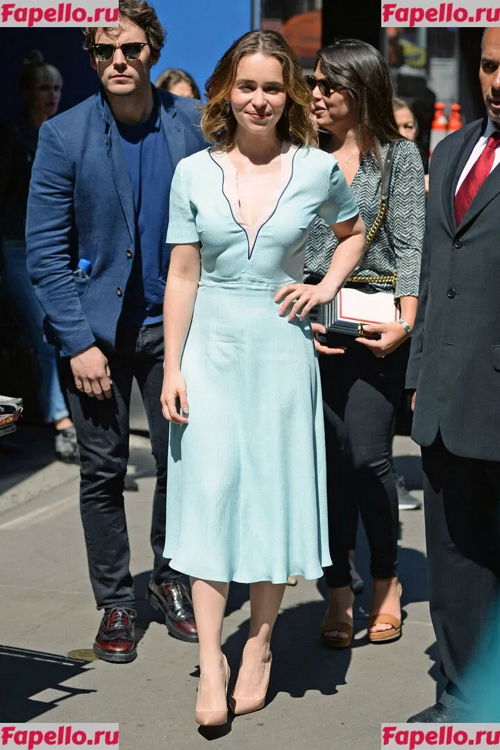 Emilia Clarke Onlyfans Photo Gallery 
