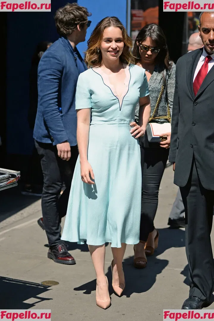 Emilia Clarke Onlyfans Photo Gallery 