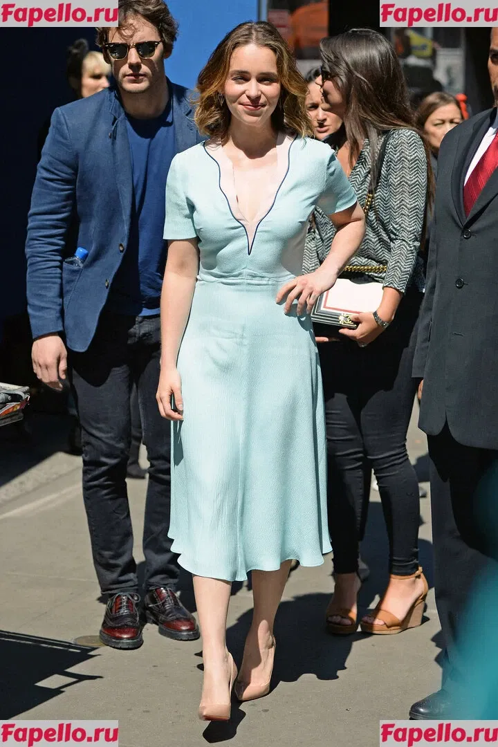 Emilia Clarke Onlyfans Photo Gallery 