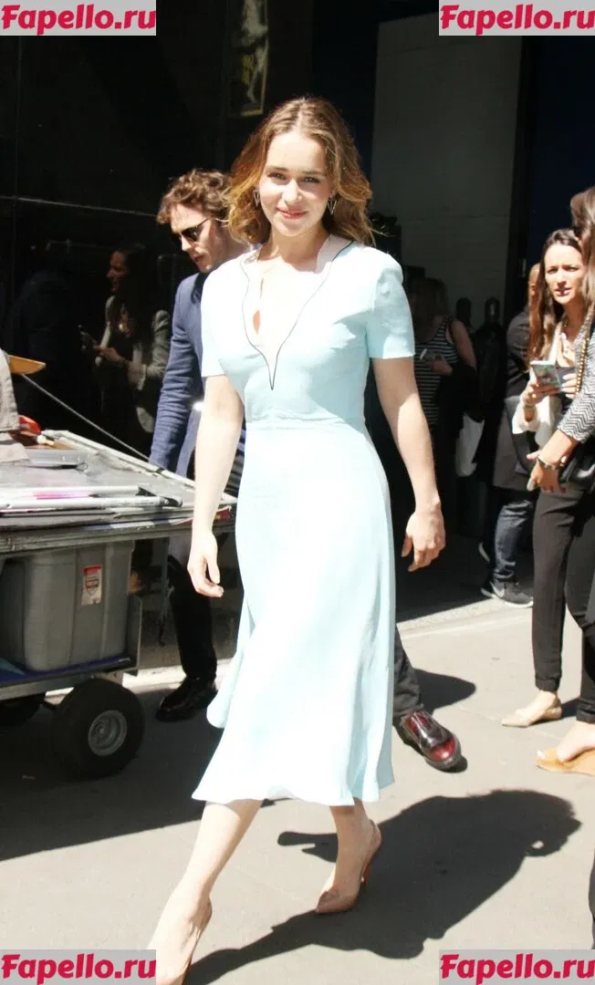 Emilia Clarke Onlyfans Photo Gallery 