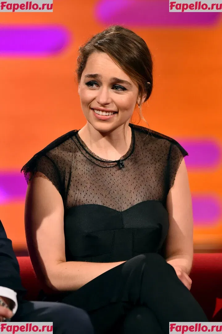 Emilia Clarke Onlyfans Photo Gallery 