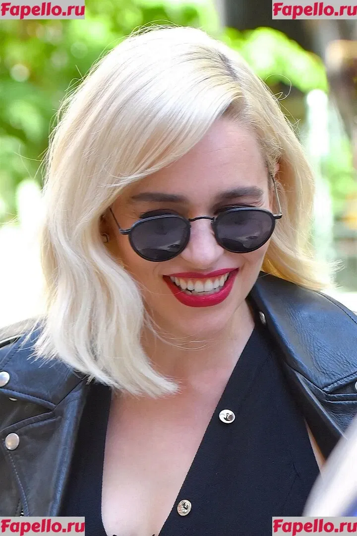Emilia Clarke Onlyfans Photo Gallery 