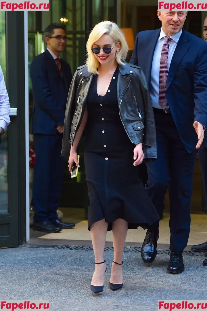 Emilia Clarke Onlyfans Photo Gallery 