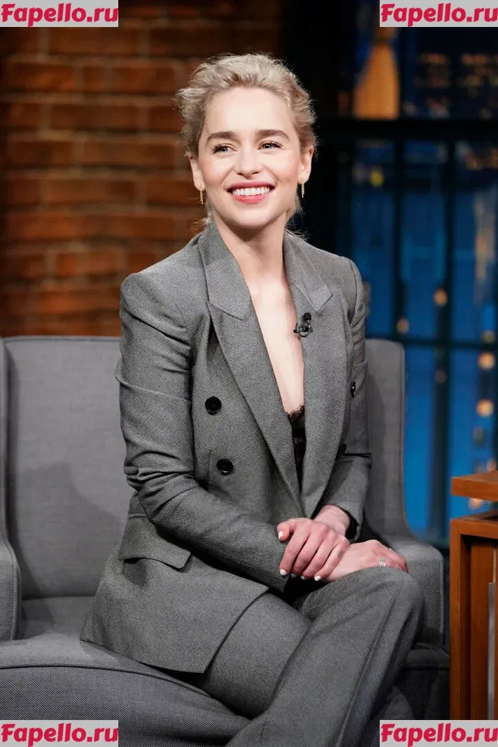 Emilia Clarke Onlyfans Photo Gallery 