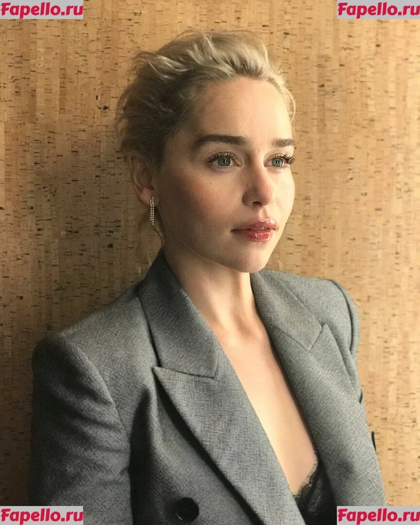 Emilia Clarke Onlyfans Photo Gallery 