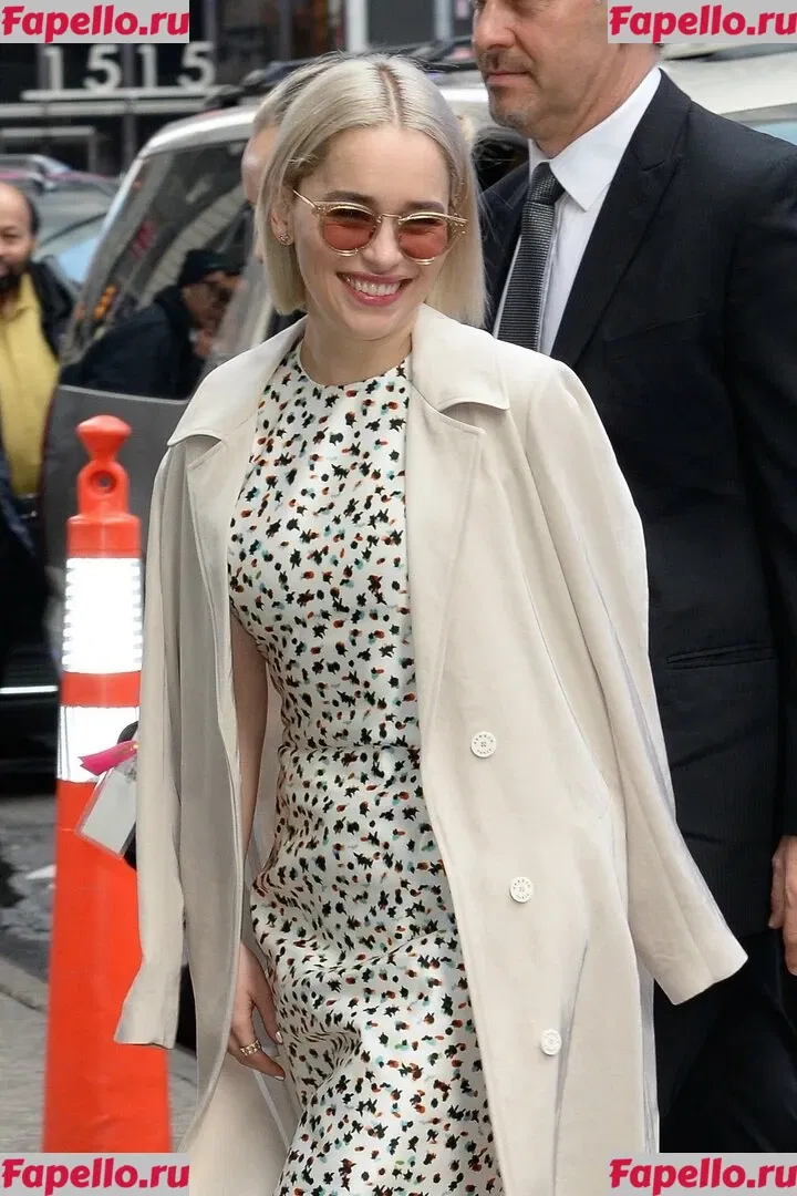 Emilia Clarke Onlyfans Photo Gallery 
