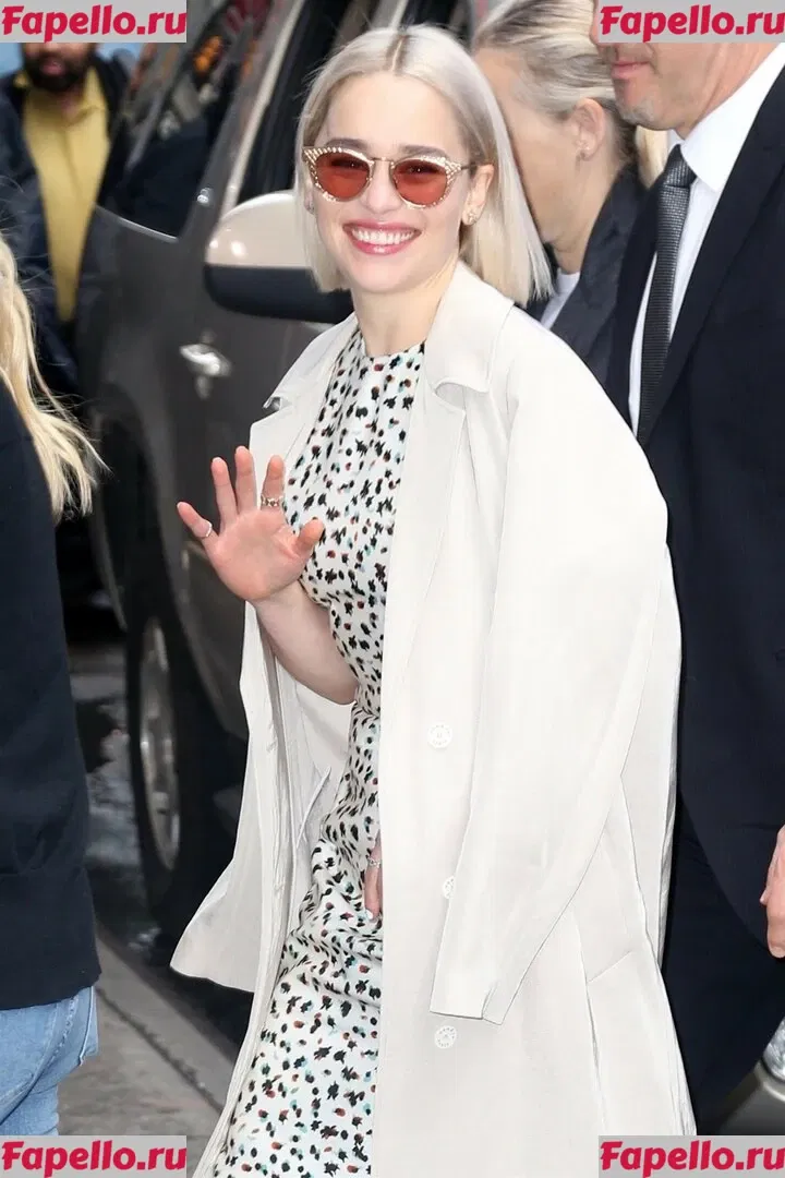 Emilia Clarke Onlyfans Photo Gallery 