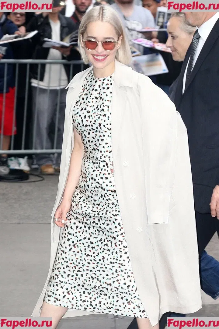 Emilia Clarke Onlyfans Photo Gallery 