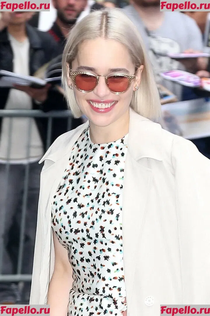 Emilia Clarke Onlyfans Photo Gallery 