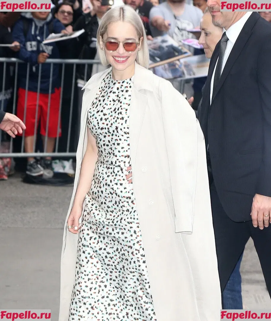 Emilia Clarke Onlyfans Photo Gallery 