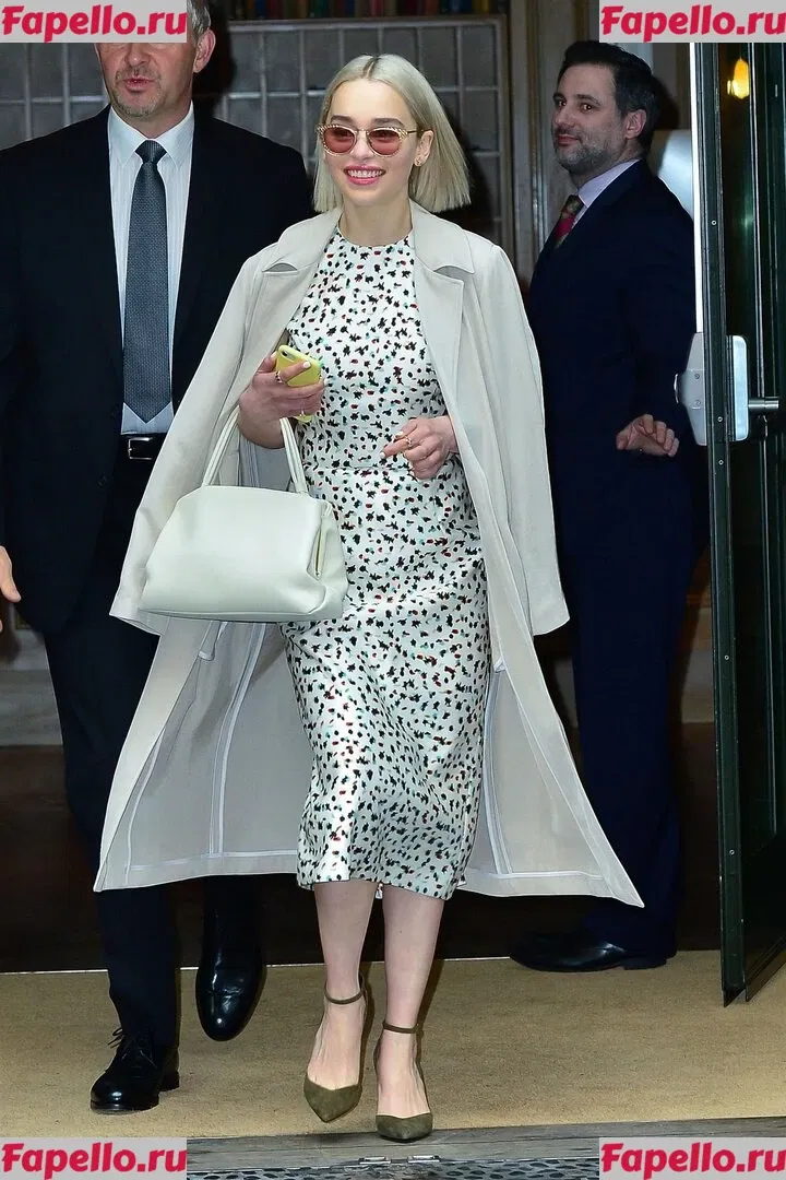 Emilia Clarke Onlyfans Photo Gallery 