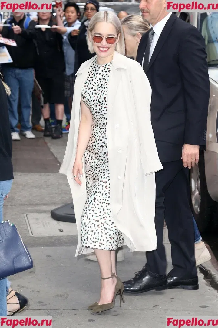 Emilia Clarke Onlyfans Photo Gallery 