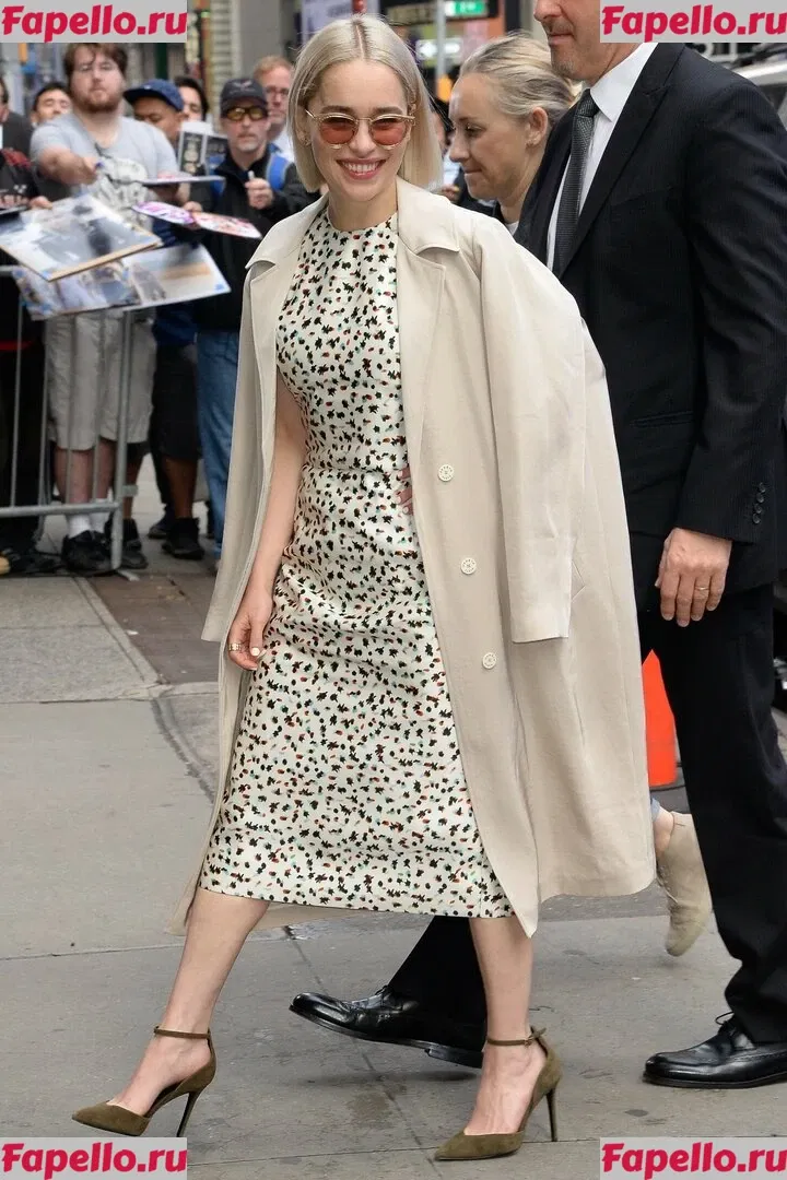 Emilia Clarke Onlyfans Photo Gallery 