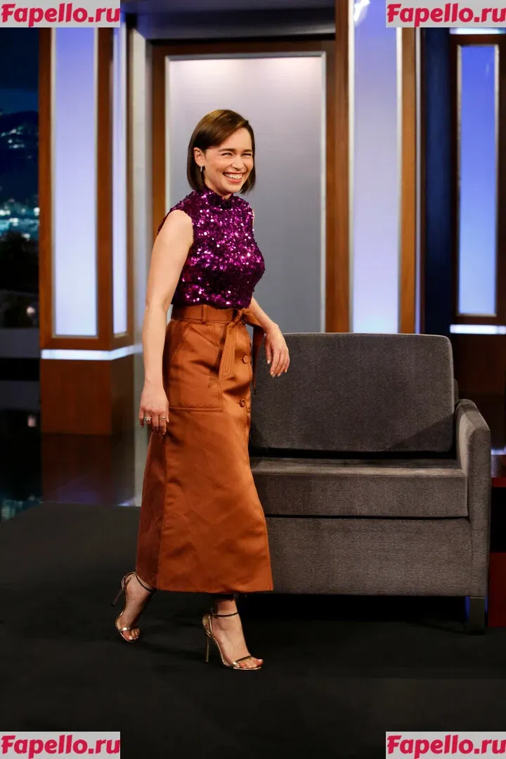 Emilia Clarke Onlyfans Photo Gallery 