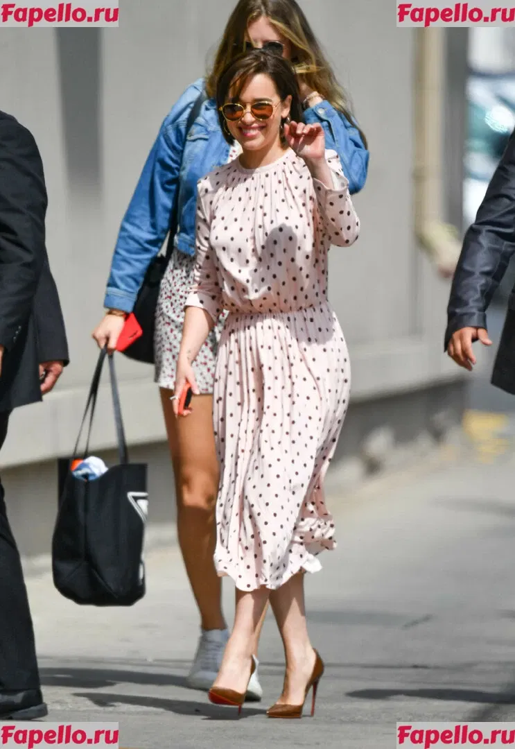 Emilia Clarke Onlyfans Photo Gallery 