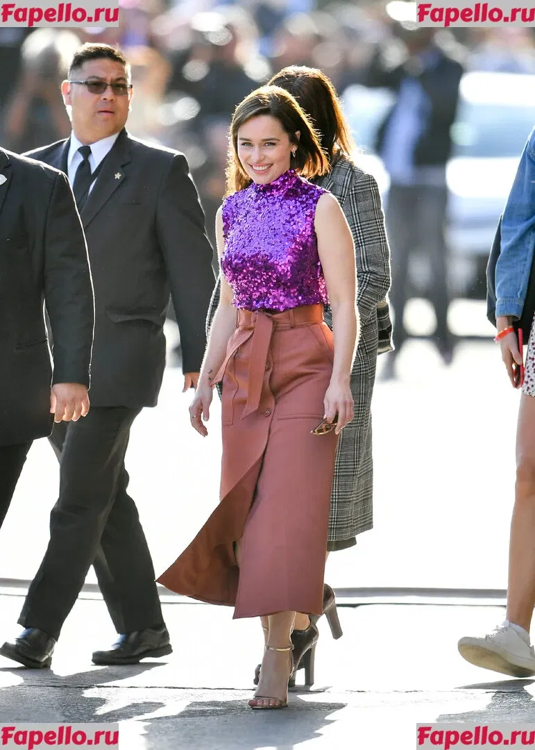Emilia Clarke Onlyfans Photo Gallery 