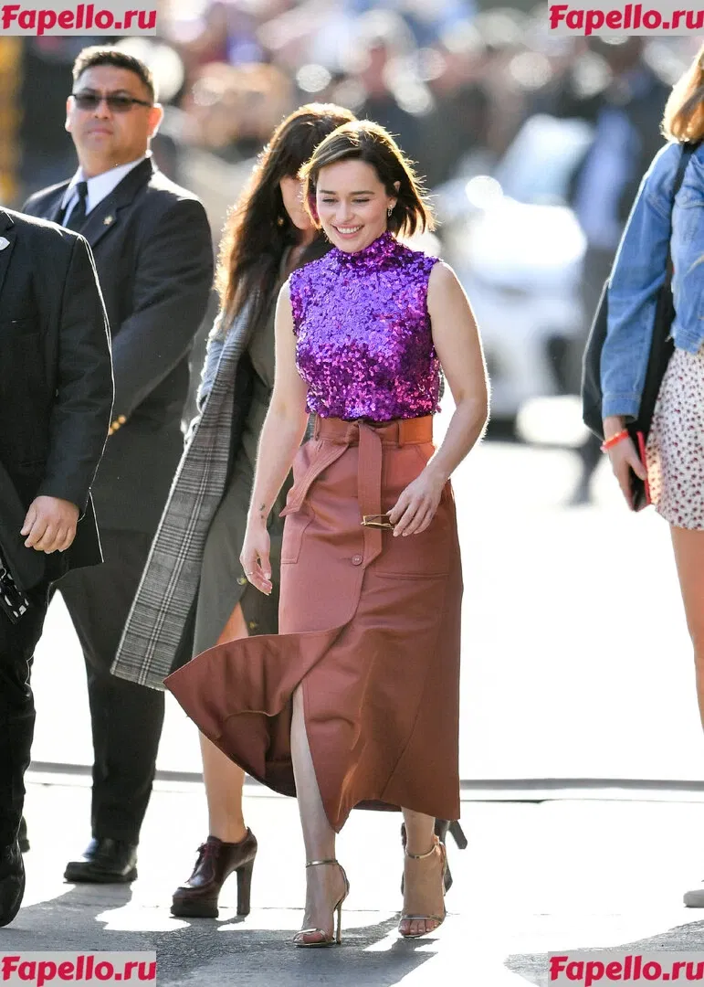 Emilia Clarke Onlyfans Photo Gallery 