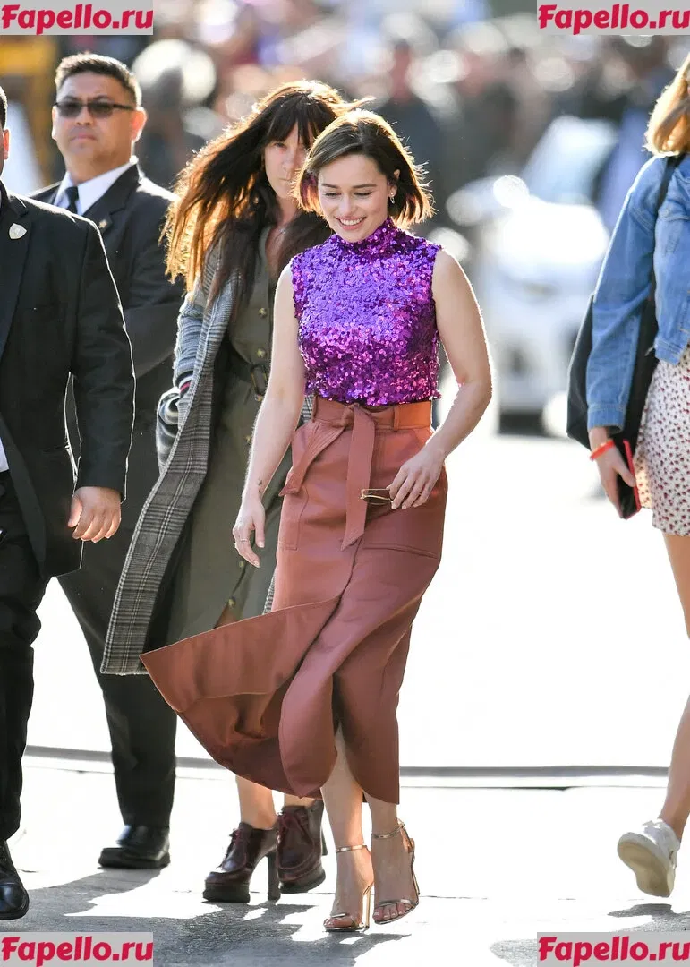 Emilia Clarke Onlyfans Photo Gallery 