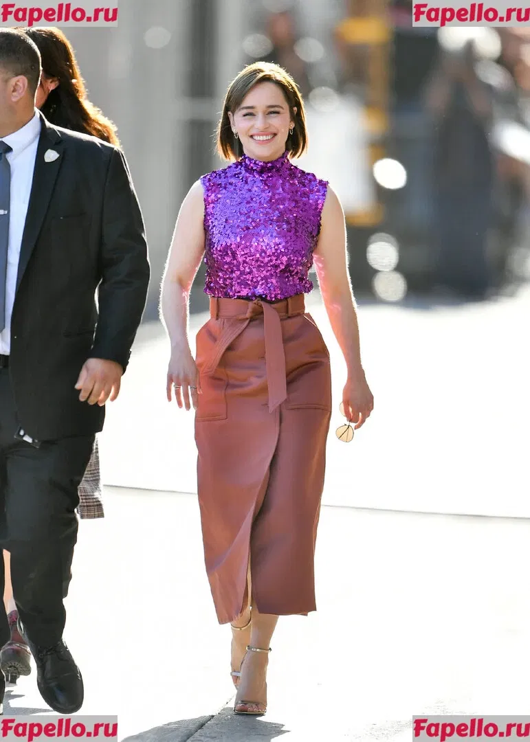 Emilia Clarke Onlyfans Photo Gallery 