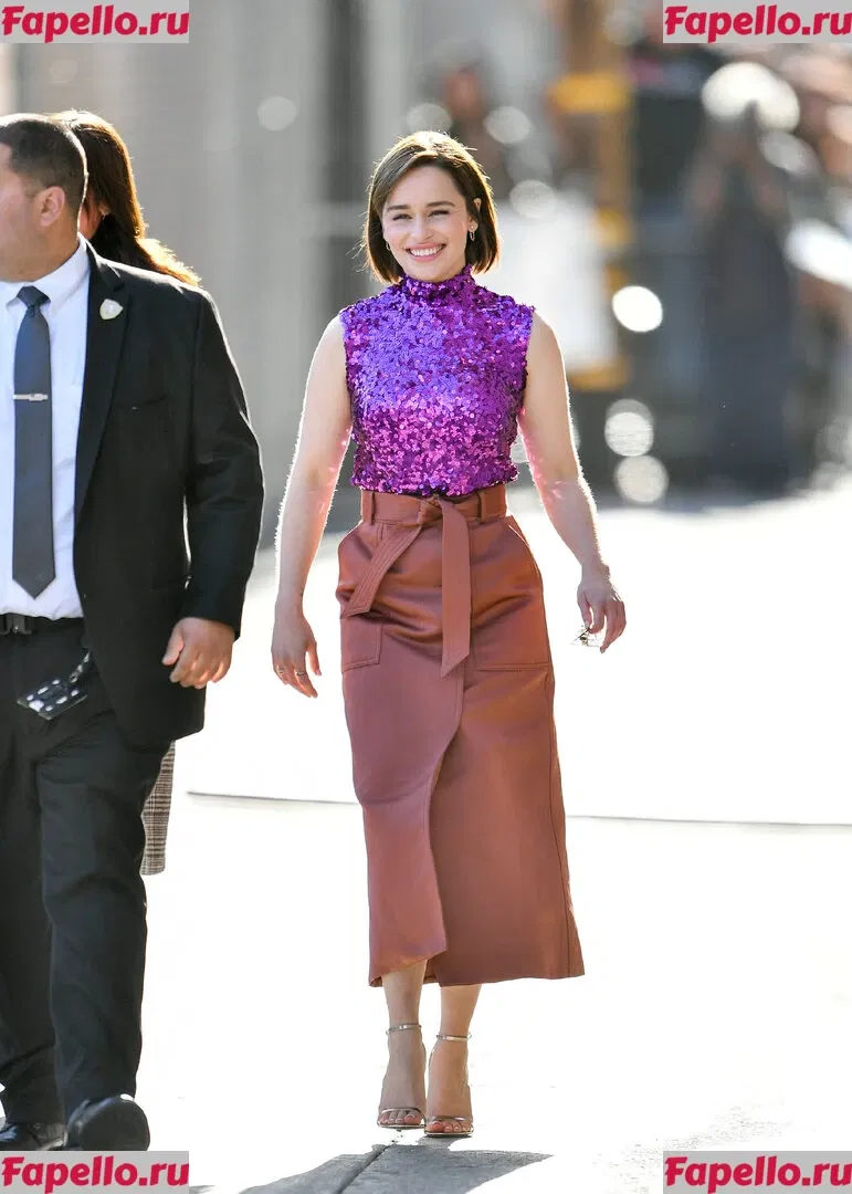 Emilia Clarke Onlyfans Photo Gallery 