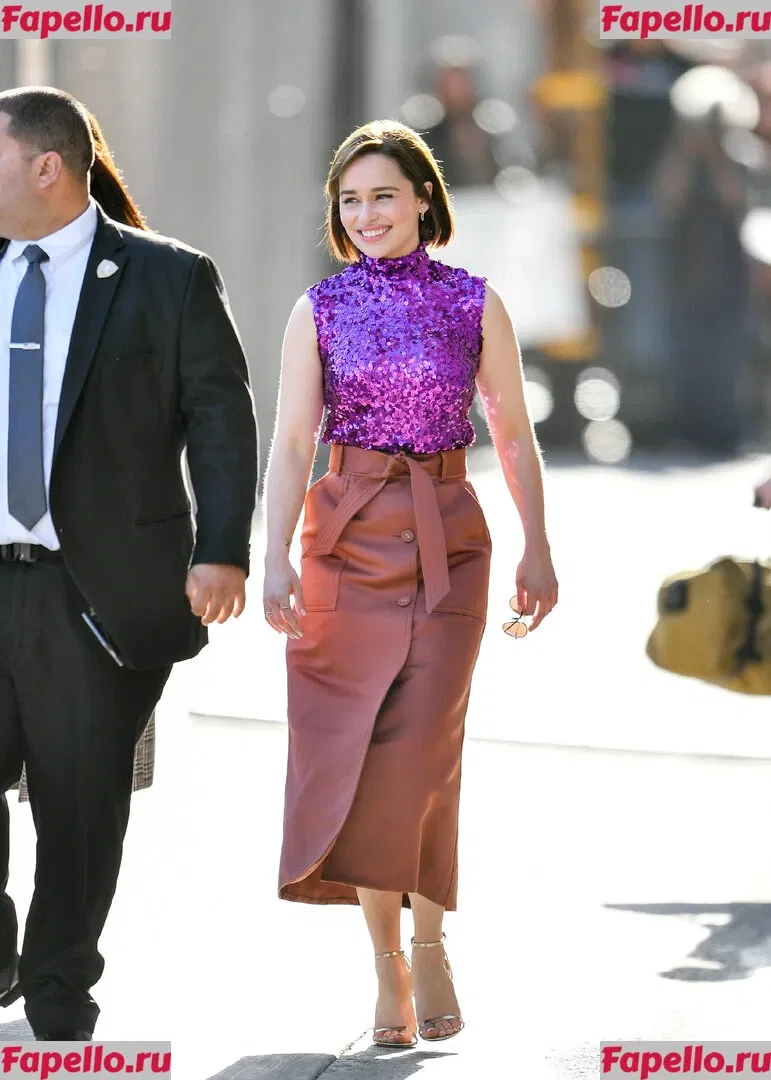Emilia Clarke Onlyfans Photo Gallery 