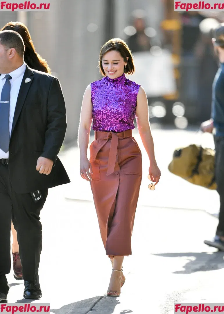 Emilia Clarke Onlyfans Photo Gallery 