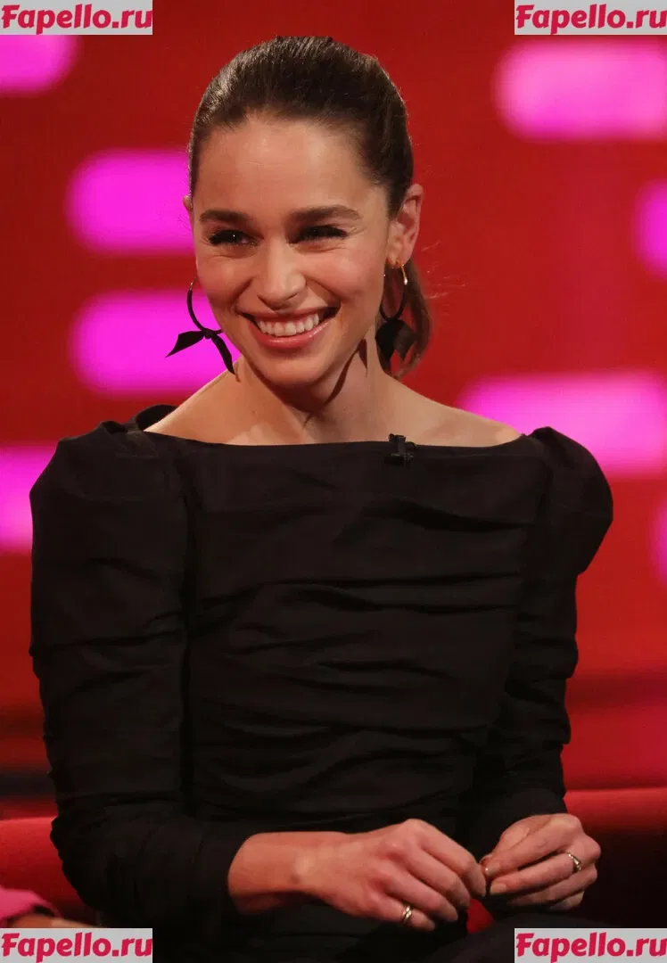 Emilia Clarke Onlyfans Photo Gallery 