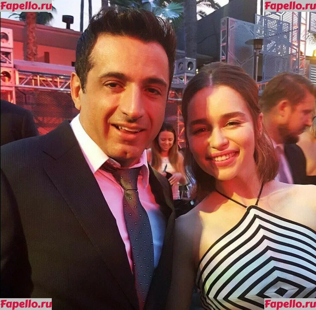 Emilia Clarke Onlyfans Photo Gallery 