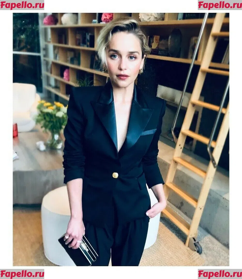 Emilia Clarke Onlyfans Photo Gallery 