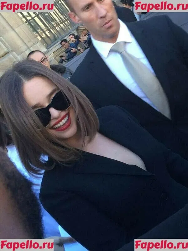 Emilia Clarke Onlyfans Photo Gallery 