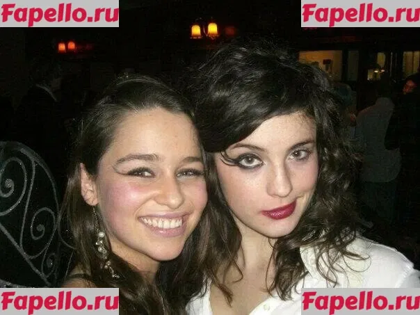Emilia Clarke Onlyfans Photo Gallery 