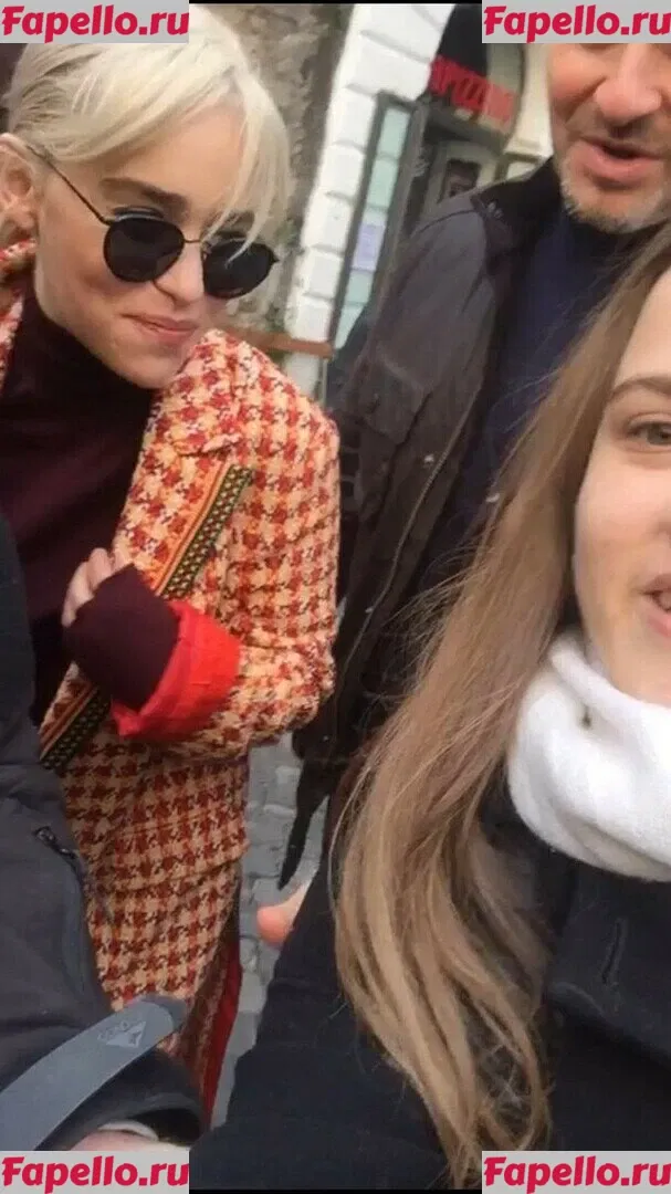 Emilia Clarke Onlyfans Photo Gallery 