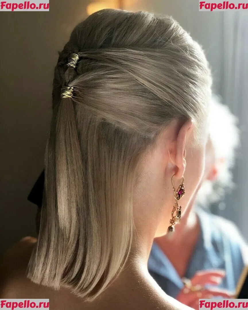 Emilia Clarke Onlyfans Photo Gallery 