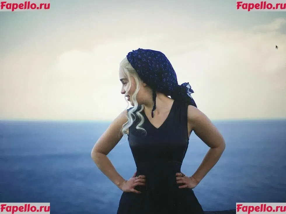 Emilia Clarke Onlyfans Photo Gallery 