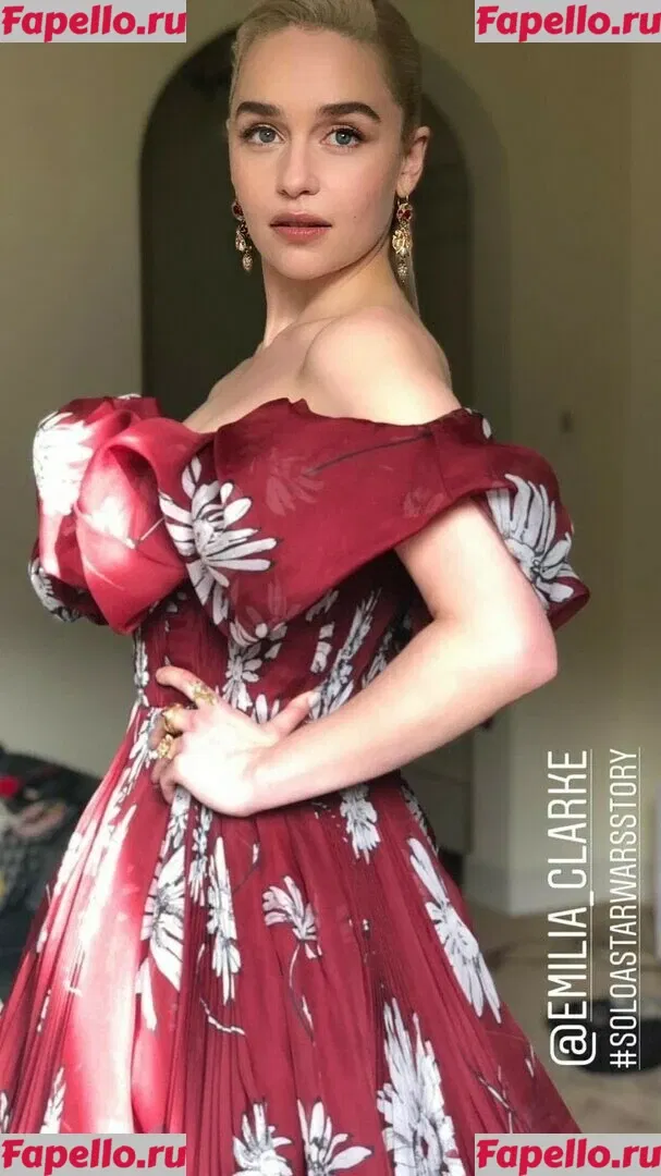 Emilia Clarke Onlyfans Photo Gallery 