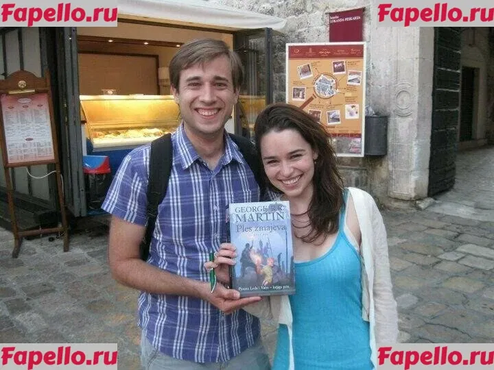 Emilia Clarke Onlyfans Photo Gallery 