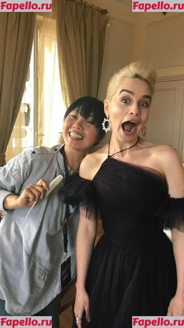 Emilia Clarke Onlyfans Photo Gallery 