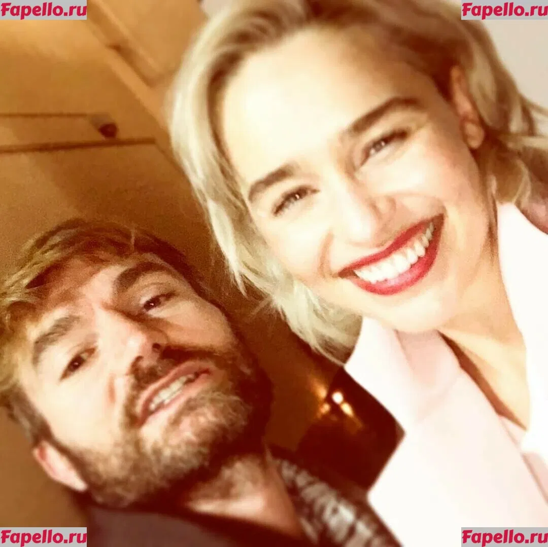 Emilia Clarke Onlyfans Photo Gallery 