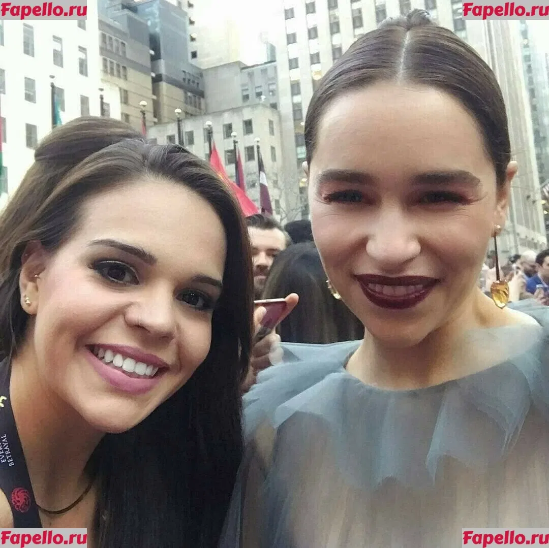 Emilia Clarke Onlyfans Photo Gallery 
