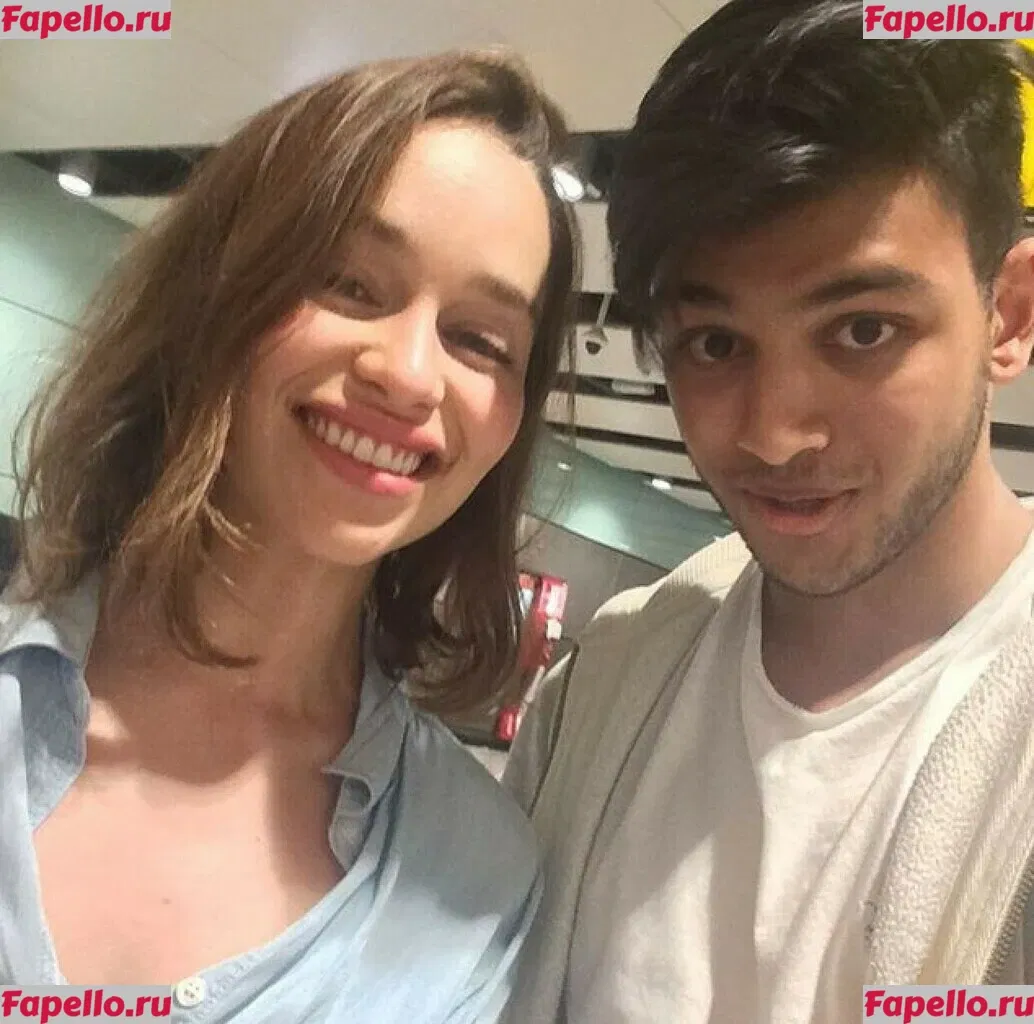 Emilia Clarke Onlyfans Photo Gallery 