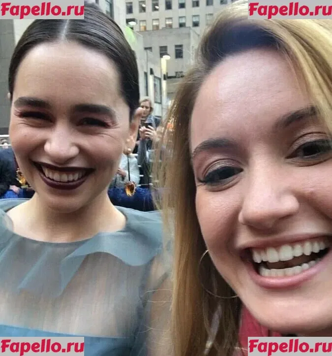 Emilia Clarke Onlyfans Photo Gallery 